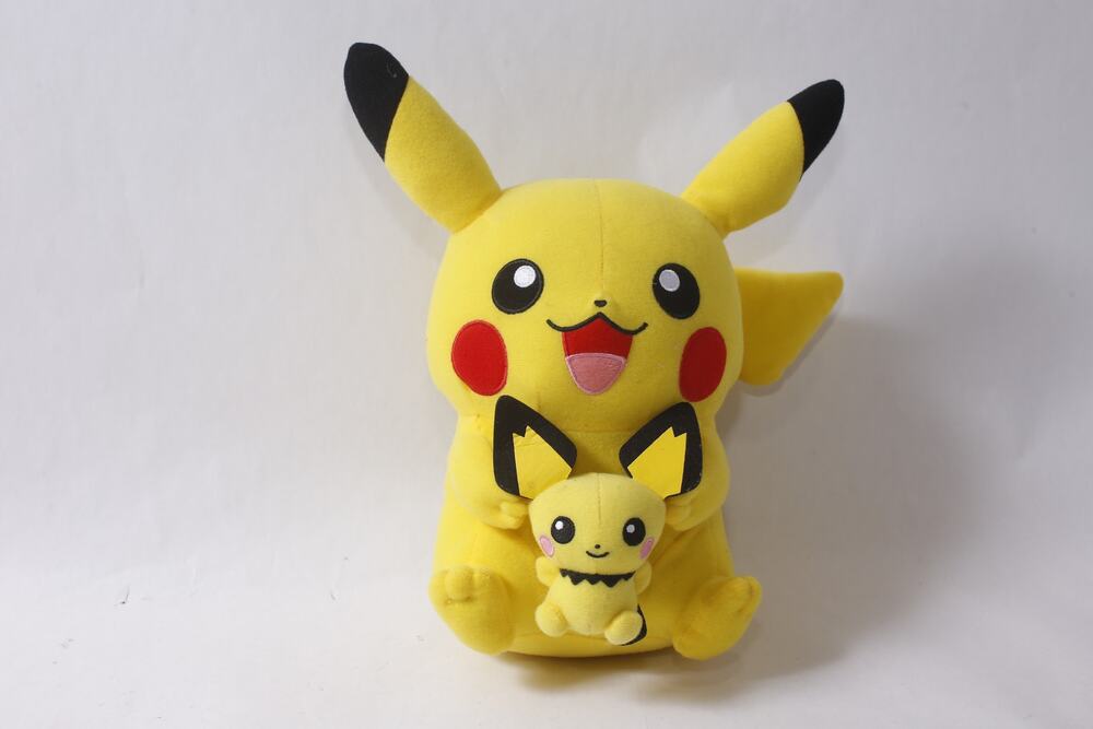 2013 Pokemon Center Wakuwaku Get Kuji Pikachu w Pichu Plush ~ 260917-WH 664